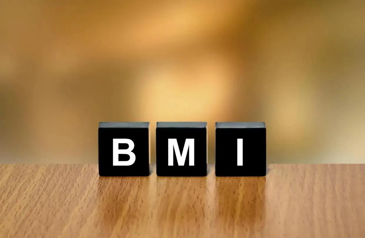 牛顿第一定律生活应用_牛顿定律实际应用_牛顿定律在我们生活中的应用