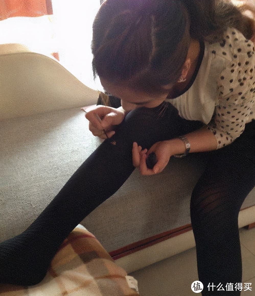 偷老师的丝袜贴吧_丝袜特殊用途_丝袜生活妙用