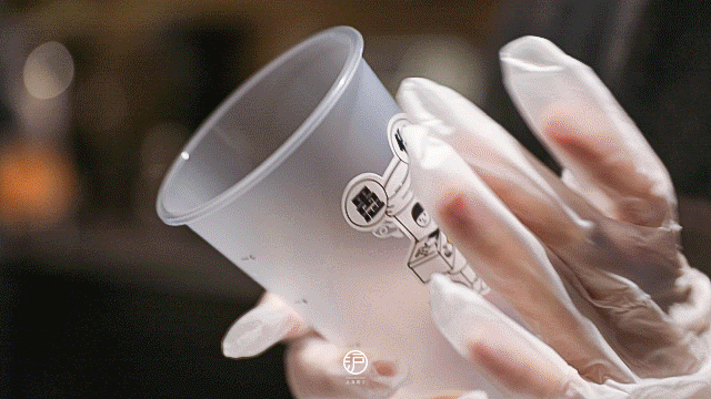 一年一度的愚人节玩梗大赛，这些公司又来“骗”你了