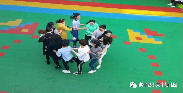 大班专题民间游戏教案_大班民间游戏教案100篇_大班民间游戏专题