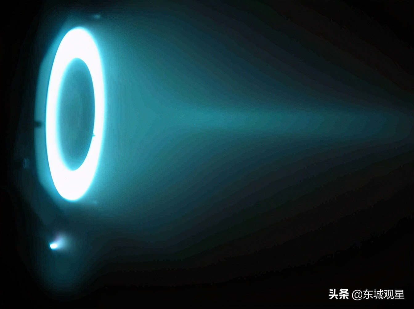 意念控制功能_中国空间站黑科技_无线电能传输的生活应用