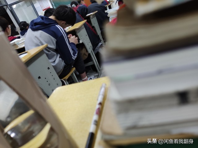 牛顿第一定律生活应用_牛顿运动定律_受力分析+定律公式