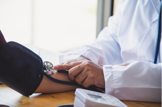 听诊器原理生活应用_听诊器诊断原理_医生用听诊器听什么