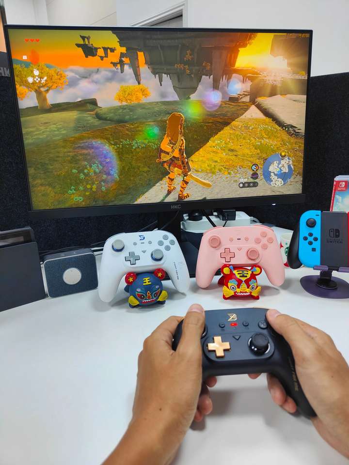 手柄格斗_百元游戏手柄_致动Y影翼评测