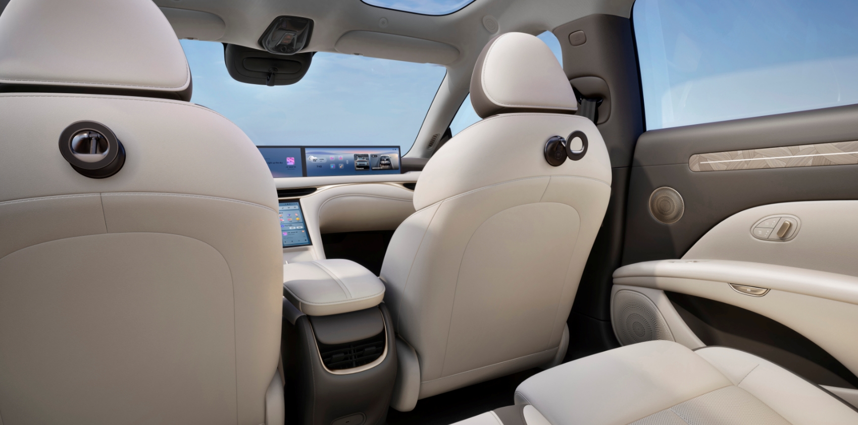 车载游戏平台发展_电动汽车充电时玩游戏_汽车活动专题 游戏