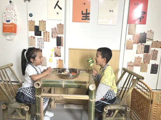 幼儿园环境观摩教研活动_幼儿园区域游戏指导_幼儿园游戏专题总结