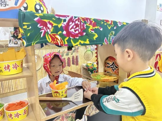 幼儿园区域游戏指导_幼儿园环境观摩教研活动_幼儿园游戏专题总结