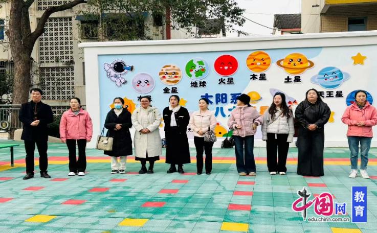 幼儿园游戏专题总结_提升幼儿教师专业素养的教研活动_盐亭县幼儿园联合教研活动