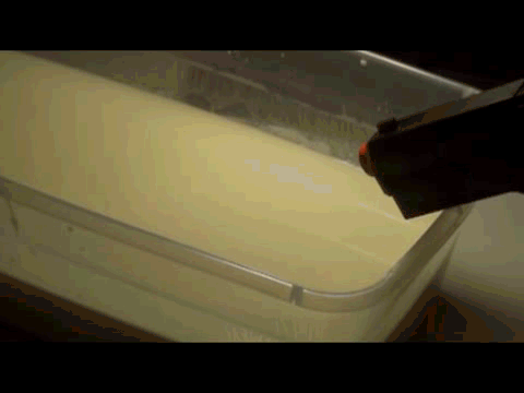 非牛顿流体生活应用_牛顿流体的应用_牛顿流体实验怎么做的