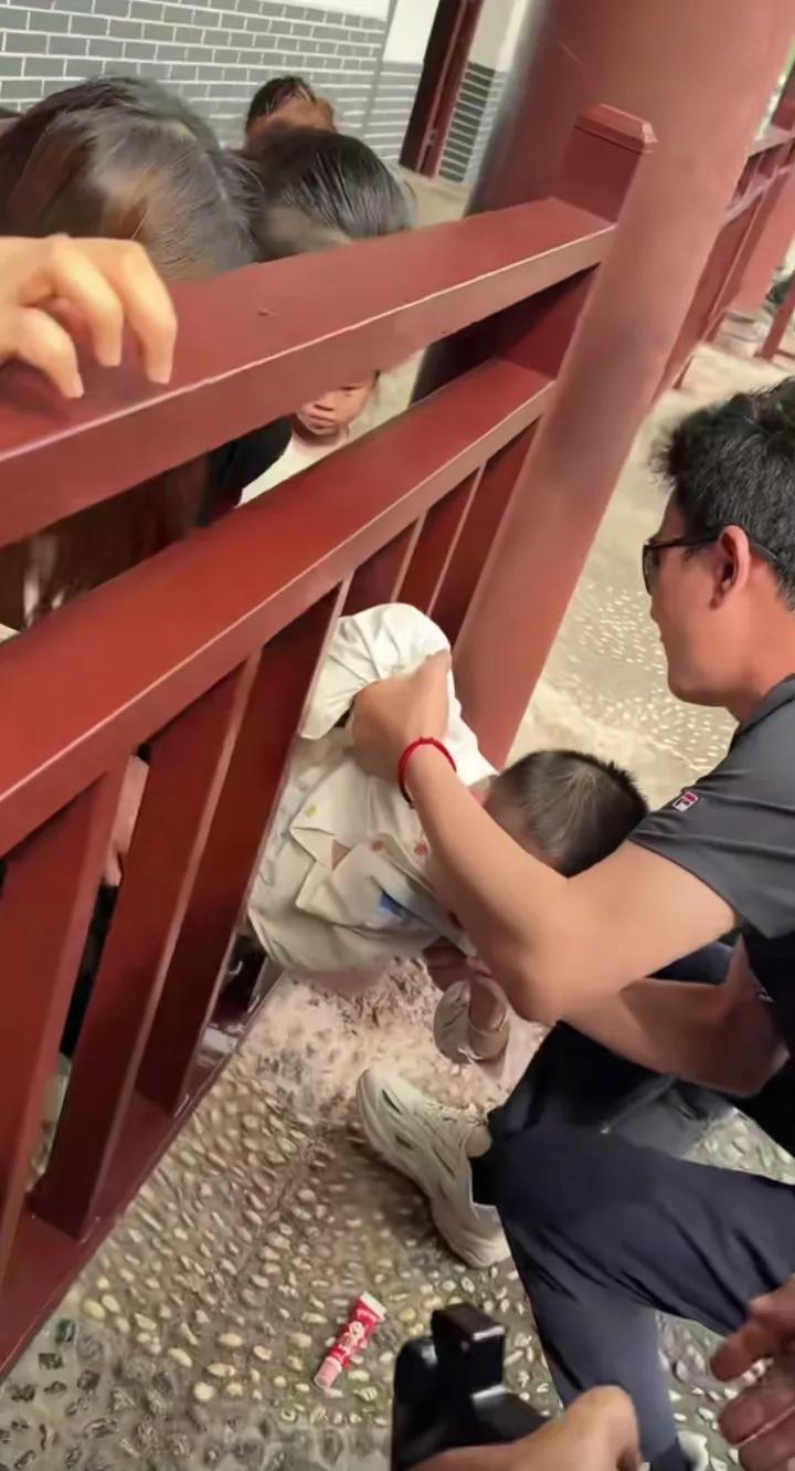 五一游玩安全注意事项_逆向思维解救孩子_生活逆向思维应用故事