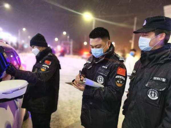 汤原县公安局抗疫事迹_汤原公安民警疫情期间感人故事_汤原县公安局新闻