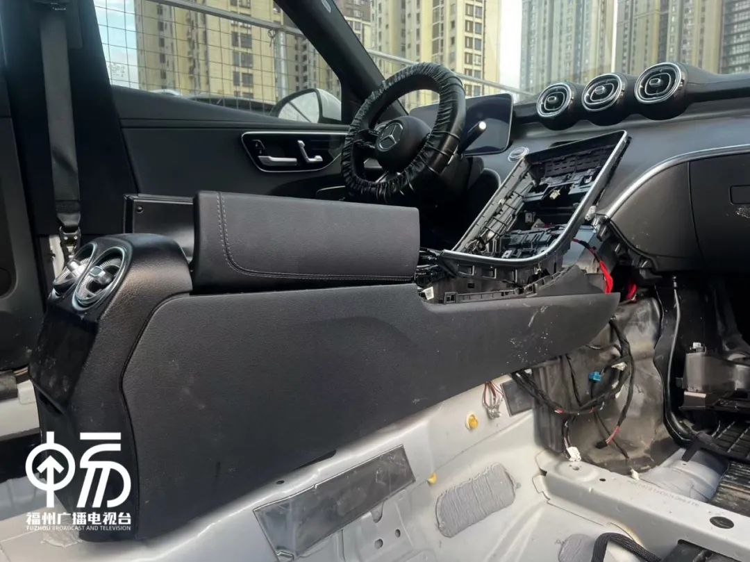 准新车故障灯亮送修4S店泡水_奔驰故障灯图解大全_奔驰C260L维权经历