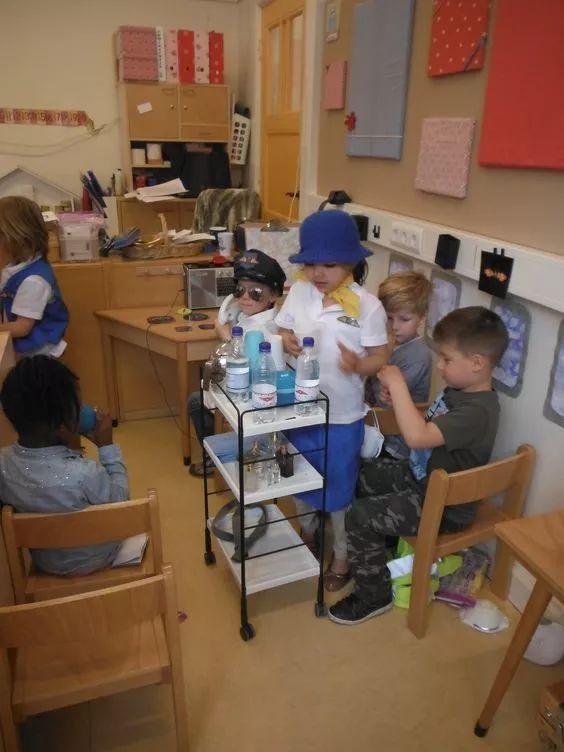 幼儿园角色游戏主题_小班游戏专题小结_小班角色游戏创意