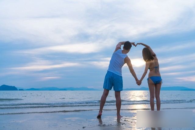 感情中的金钱观_男人花钱态度_不玩游戏被扣薪水新闻