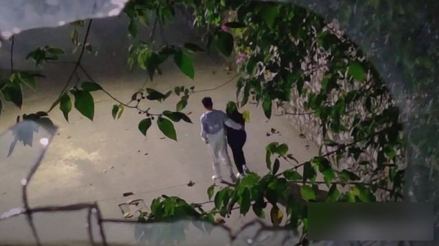 感情中的金钱观_男人花钱态度_不玩游戏被扣薪水新闻