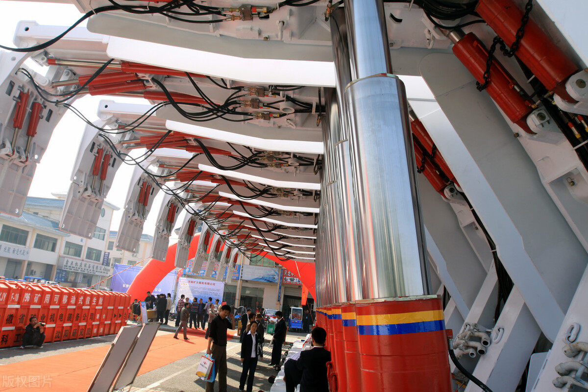 张建革泄密美国电磁炮技术_电磁炮生活应用_中国电磁炮技术泄露事件