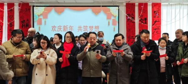 幼儿园教研成果汇报_成都市锦江区童蒙幼儿园活动_小班幼儿手指游戏教研专题小结