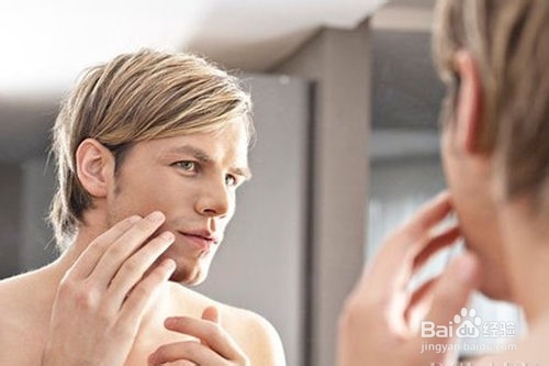 额头痘调理方法_男士长痘痘部位原因_痘病
