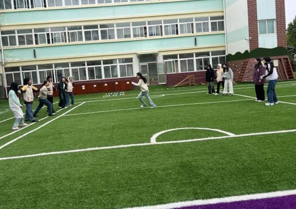 颍东区插花镇闸南幼儿园民间游戏教研_幼儿园户外民间体育游戏_大班民间游戏专题