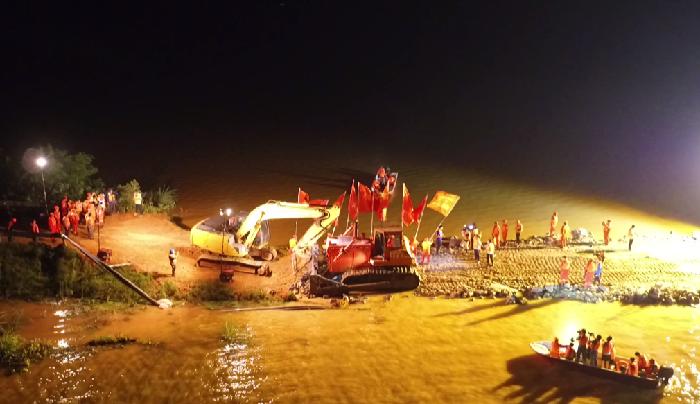 九八抗洪的武警水电部队，今天的央企中国安能再上前线