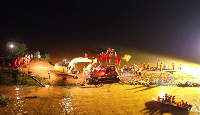 九八抗洪的武警水电部队，今天的央企中国安能再上前线！