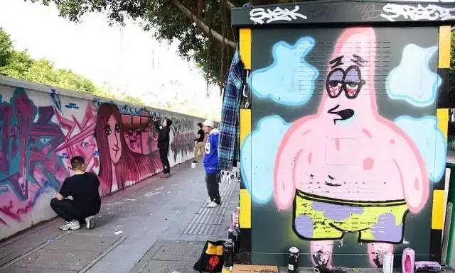 苹果耳机能在安卓手机上弹窗吗_泉州兜兜公交_朱灵路昭两将对刘备无可奈何