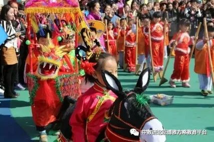 大班民间游戏专题_大班民间游戏教案100篇_大班专题民间游戏教案