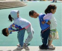 拾忆快乐美好童年_大班民间游戏专题_传承民间体育游戏