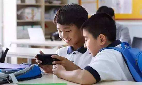 腾讯新闻游戏礼包在哪_腾讯游戏防沉迷系统_未成年人王者荣耀消费提醒