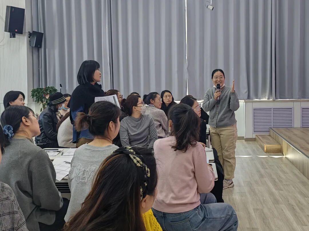 幼儿园区域游戏研究成果展示研讨会_区域游戏材料投放有效性_幼儿园游戏专题总结