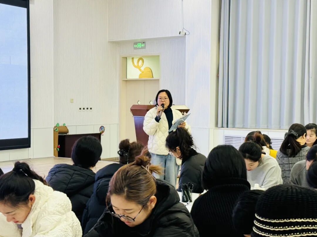 幼儿园区域游戏研究成果展示研讨会_区域游戏材料投放有效性_幼儿园游戏专题总结