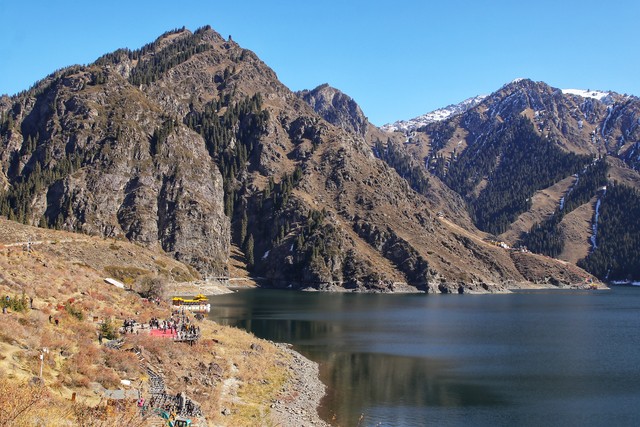 无线充电技术发展现状_无线电能传输的生活应用_特斯拉全球无线供电梦