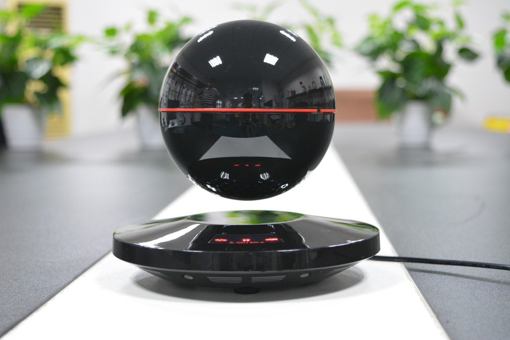 安保摄像头_智能门锁_生活黑科技应用