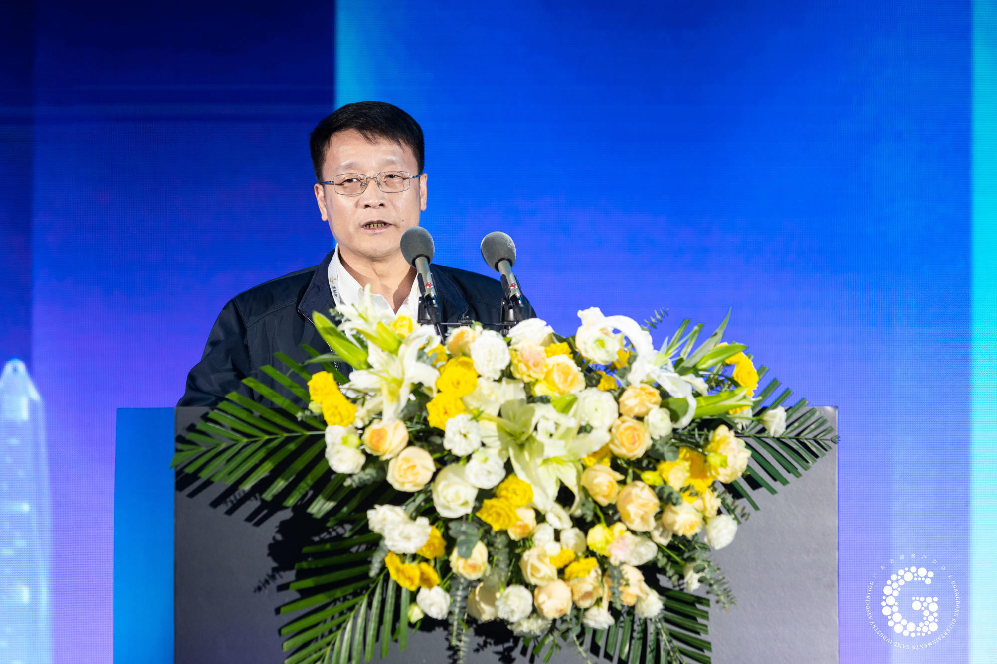 游戏行业 新闻_2022广东游戏产业年会 守正创新赋能发展 广东省游戏产业发展报告 金钻榜发布仪式